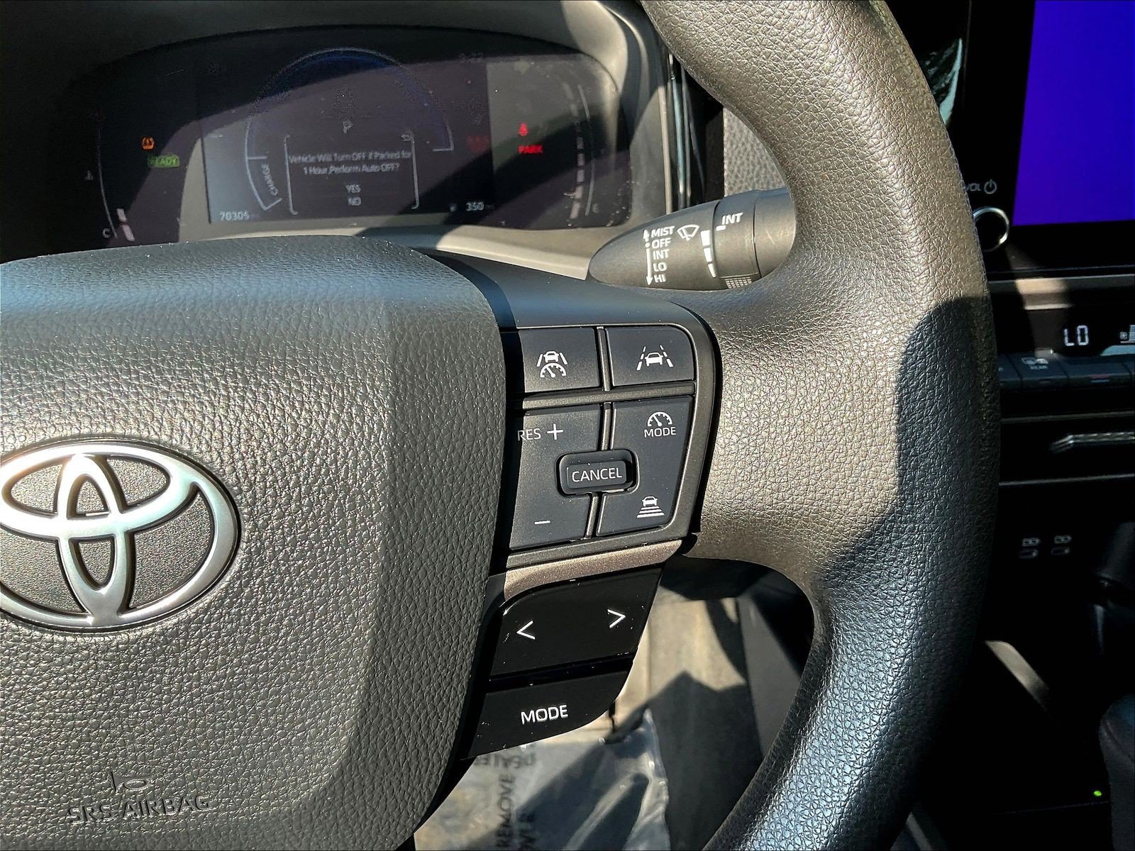 Used 2025 Toyota Camry LE FWD image 14
