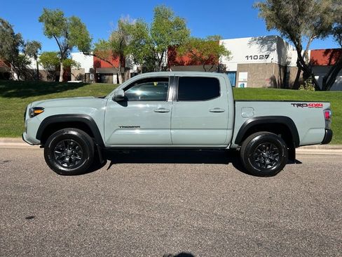 Used 2023 Toyota Tacoma TRD Off-Road w/ Black Out Package (TMS) image 2