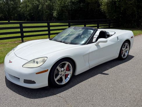 Used 2008 Chevrolet Corvette Convertible w/ Preferred Equipment Group RWD image 9