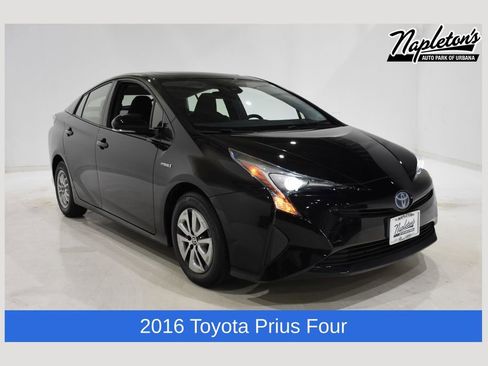 Used 2016 Toyota Prius Four image 1