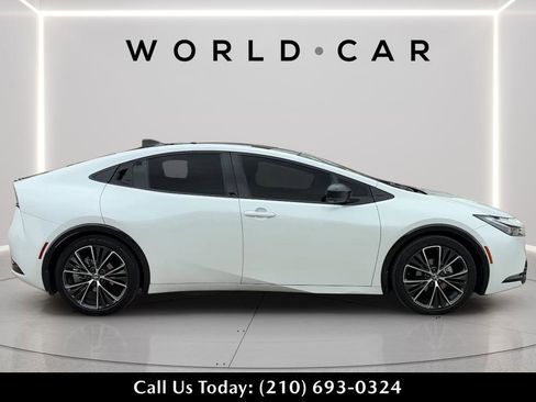 Used 2024 Toyota Prius Limited w/ Limited Premium Package image 7