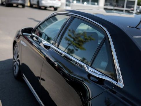 Used 2020 Lincoln Continental AWD w/ Premium Package image 13