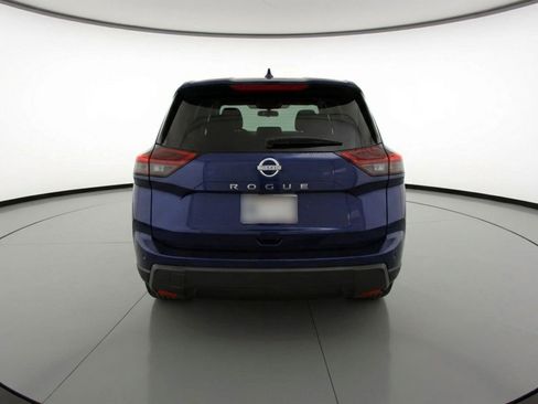 Used 2025 Nissan Rogue SV image 7