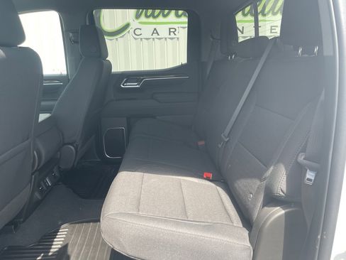 Used 2025 GMC Sierra 1500 SLE w/ Preferred Package image 21