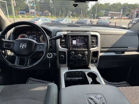 Used 2018 RAM 3500 Big Horn AWD/4WD image 11