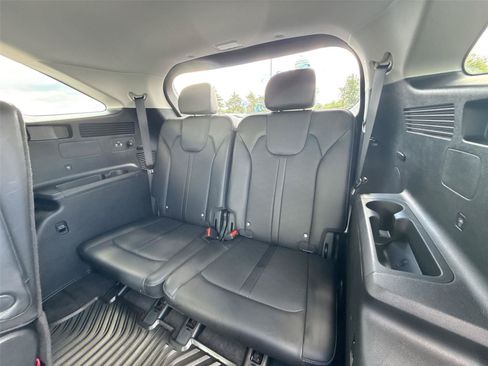 Used 2025 Kia Sorento EX AWD/4WD image 16