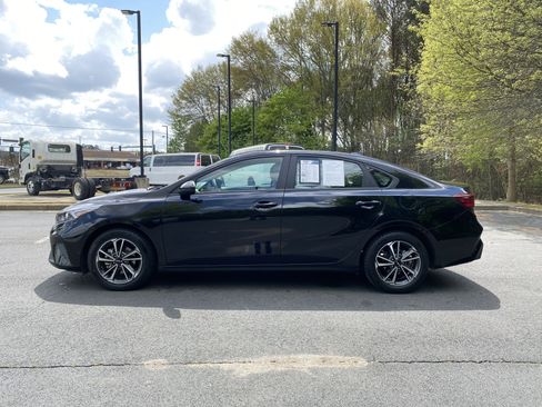 Used 2024 Kia Forte LXS FWD image 6