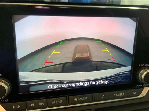 Used 2025 Nissan Altima 2.5 SV FWD image 21