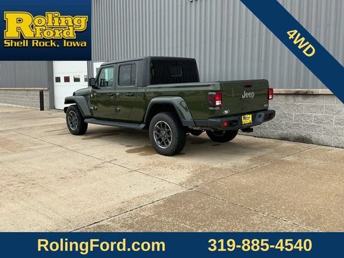Used 2022 Jeep Gladiator Overland w/ Popular Equipment Package AWD/4WD image 3