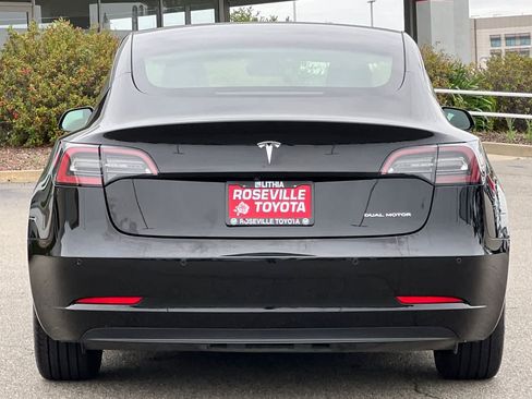 Used 2021 Tesla Model 3 Long Range AWD/4WD image 8