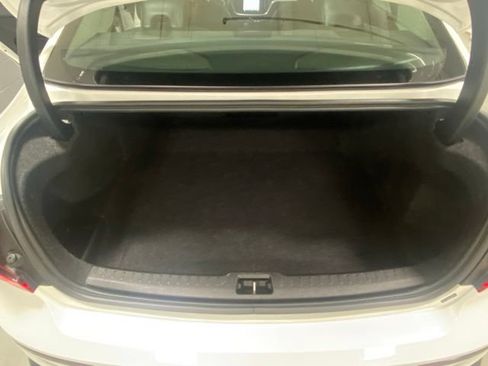 Used 2025 Volvo S60 B5 Core AWD/4WD image 9