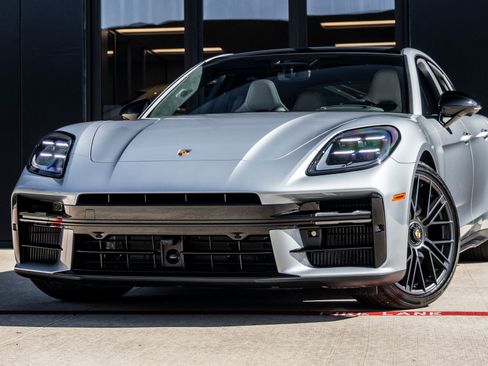New 2026 Porsche Panamera GTS AWD/4WD image 7