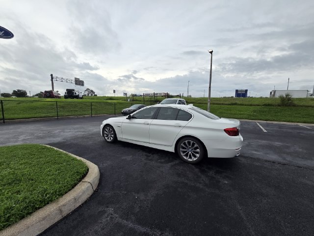 Used 2016 BMW 528i xDrive Sedan w/ Premium Package AWD/4WD image 7