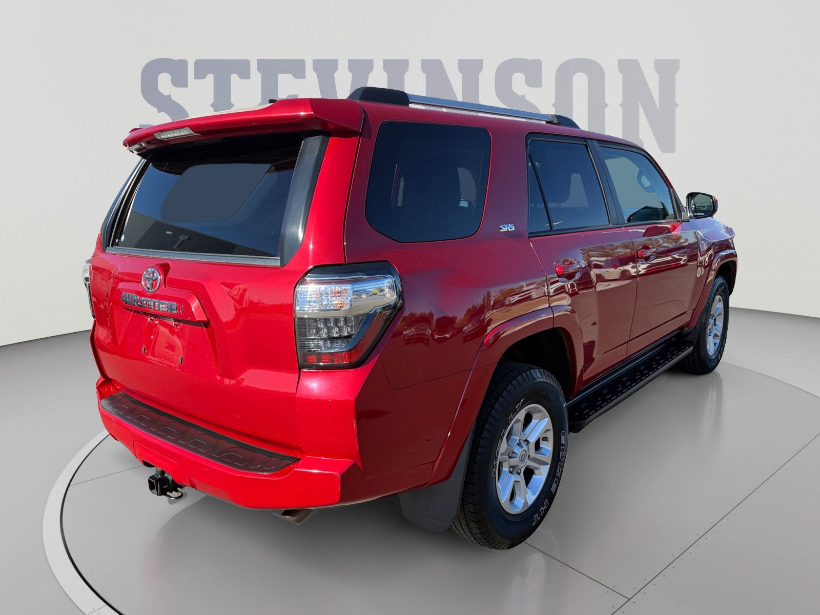 Used 2021 Toyota 4Runner SR5 AWD/4WD image 5