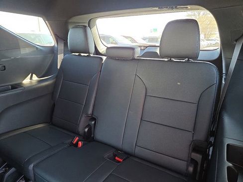 New 2026 Chevrolet Traverse LT FWD image 8