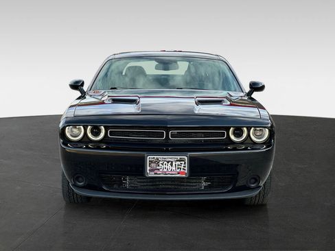 Used 2017 Dodge Challenger SXT RWD image 2