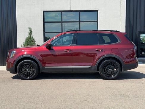 Used 2023 Kia Telluride SX X-Line AWD/4WD image 2