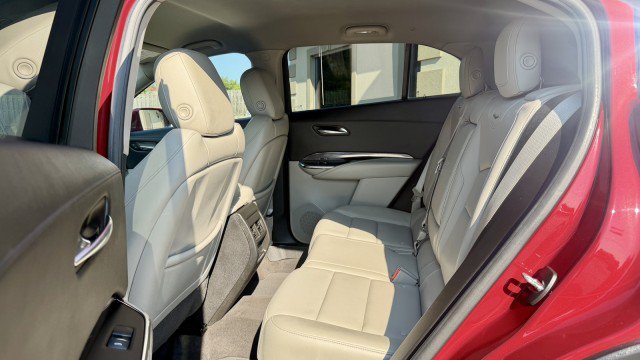 Used 2019 Cadillac XT4 Luxury FWD image 7