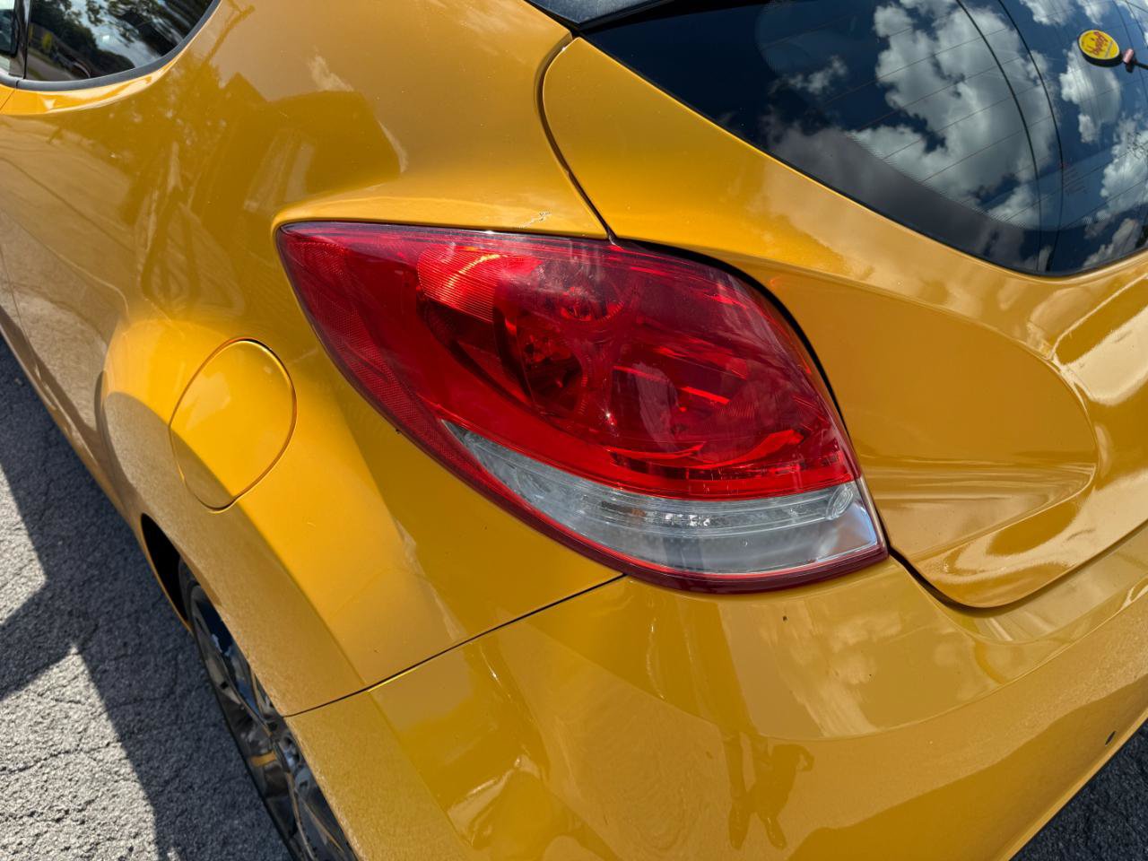 Used 2016 Hyundai Veloster w/ Option Group 03 FWD image 33