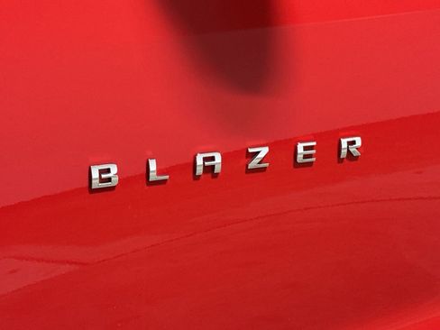 Used 2020 Chevrolet Blazer LT FWD image 25
