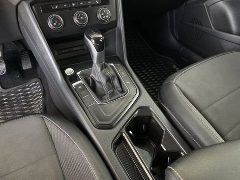 Used 2022 Volkswagen Taos SE image 17