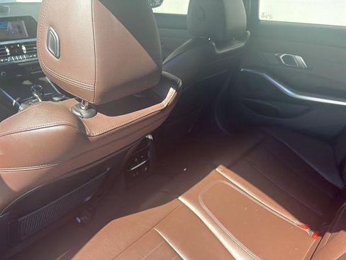 Used 2020 BMW 330i Sedan w/ Premium Package image 15