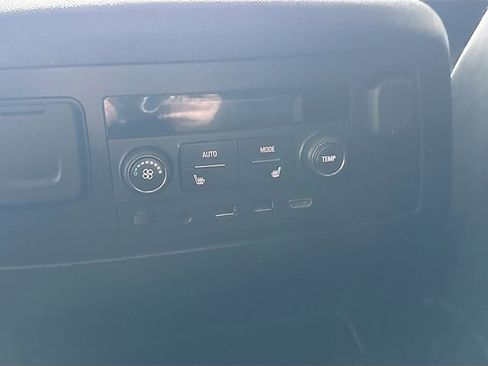 Used 2018 GMC Yukon Denali w/ Denali Ultimate Package image 29