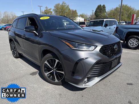 Used 2022 Toyota Highlander XSE AWD/4WD image 1