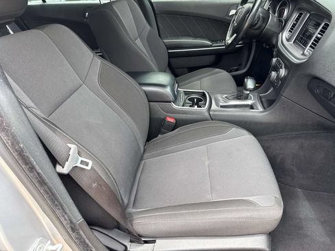 Used 2022 Dodge Charger SXT RWD image 11