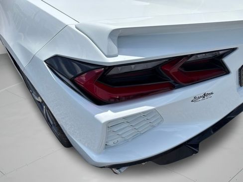Used 2022 Chevrolet Corvette Stingray Preferred Cpe w/ Engine Appearance Package RWD image 28