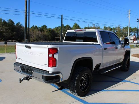 Used 2020 Chevrolet Silverado 2500 LTZ w/ LTZ Texas Edition image 4