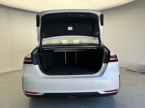 Certified 2024 BMW 530i w/ Premium Package RWD image 5