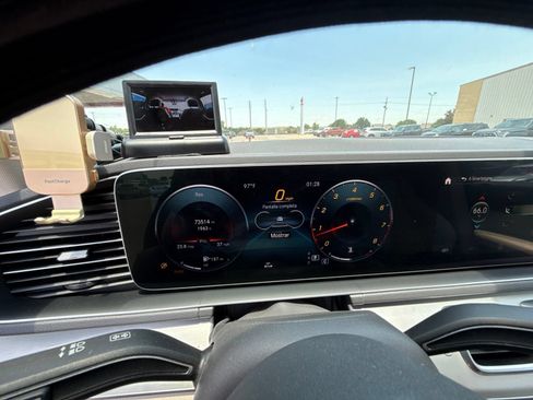 Used 2020 Mercedes-Benz GLE 350 4MATIC w/ Premium Package image 6