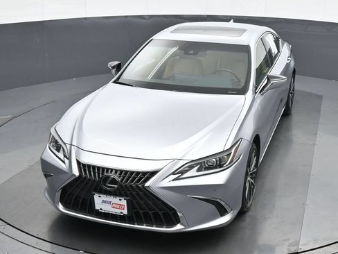 Used 2023 Lexus ES 350 w/ Premium Package FWD image 17