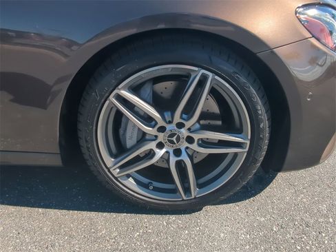 Used 2018 Mercedes-Benz E 300 image 10