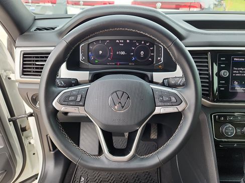 Used 2022 Volkswagen Atlas Cross Sport SE AWD/4WD image 16