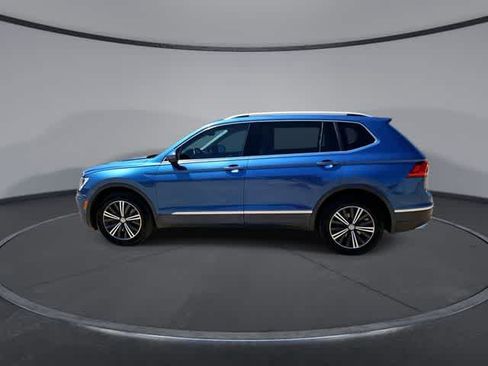 Used 2018 Volkswagen Tiguan SEL FWD image 5