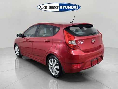 Used 2014 Hyundai Accent SE FWD image 6