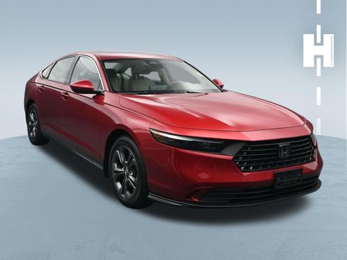 Used 2023 Honda Accord EX image 1