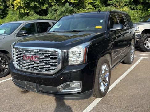 Used 2018 GMC Yukon Denali AWD/4WD image 3
