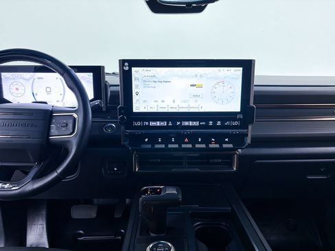 Used 2024 GMC Hummer EV 3X w/ Extreme Off-Road Package AWD/4WD image 11