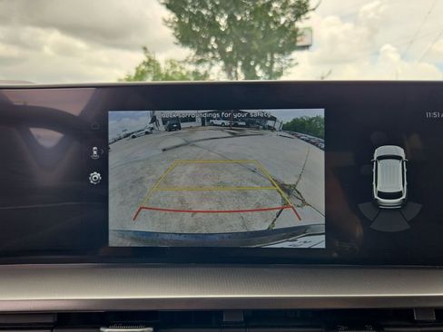 Used 2025 Kia Telluride S FWD image 18