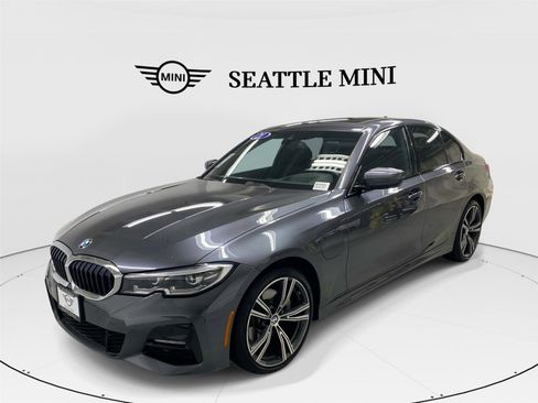 Used 2021 BMW 330e xDrive 330e xDrive w/ M Sport Package image 1