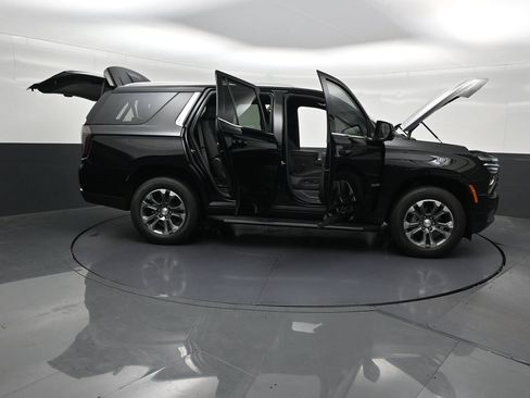 Used 2026 Chevrolet Tahoe LT w/ Comfort Package RWD image 33
