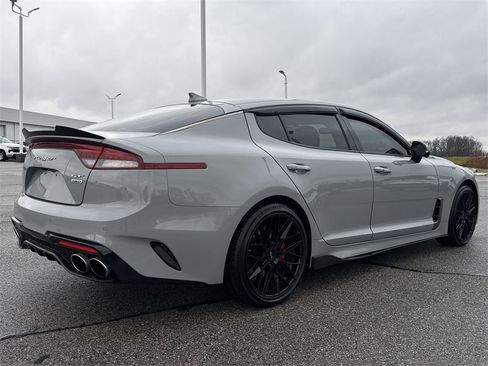 Used 2022 Kia Stinger GT2 image 8