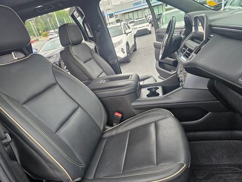 Used 2023 GMC Yukon SLT RWD image 14