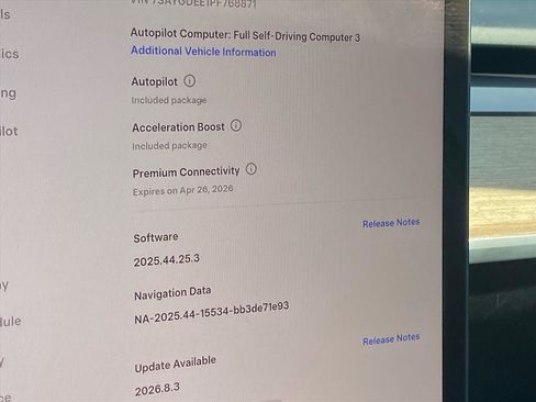 Used 2023 Tesla Model Y Long Range image 16