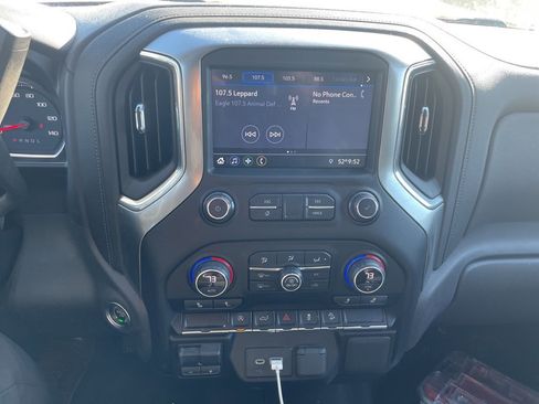 Used 2021 Chevrolet Silverado 1500 LT image 15