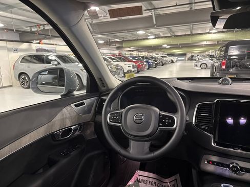 Certified 2025 Volvo XC90 T8 Ultra w/ Protection Package Premier AWD/4WD image 23