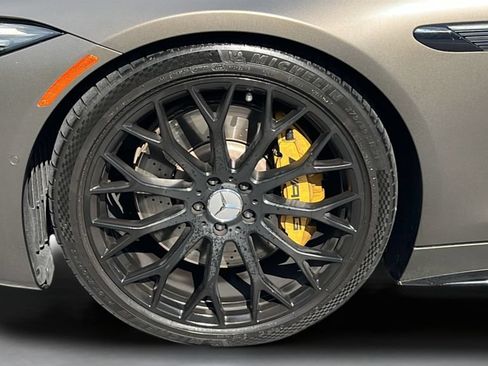 Used 2022 Mercedes-Benz SL 55 AMG 4MATIC image 25